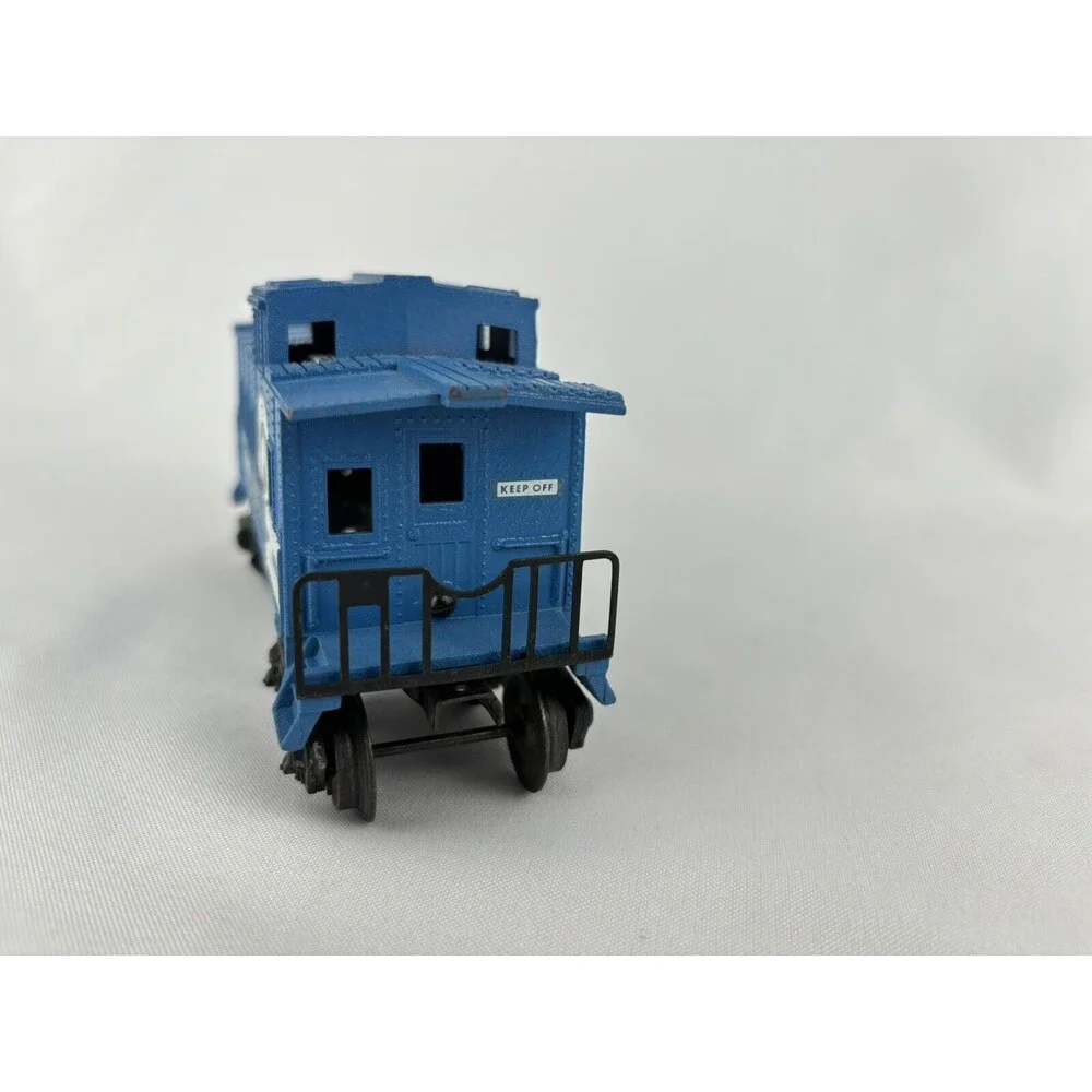 O Scale Blue Conrail Caboose 464748 - Bay Windows - Safety‎ First -
